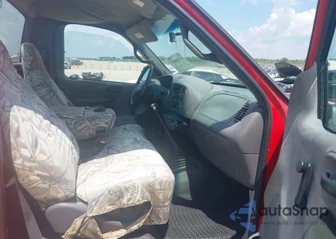 2002 Ford F-150 Xl/Xlt z USA, uszkodzony, nr VIN 1FTRF18282NA41158